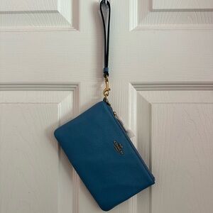 Coach Wristlet Cornflower
